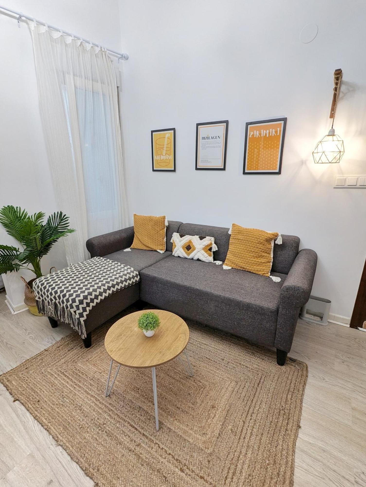 Apartamento tranquilo Casco Viejo Bilbao Esterno foto